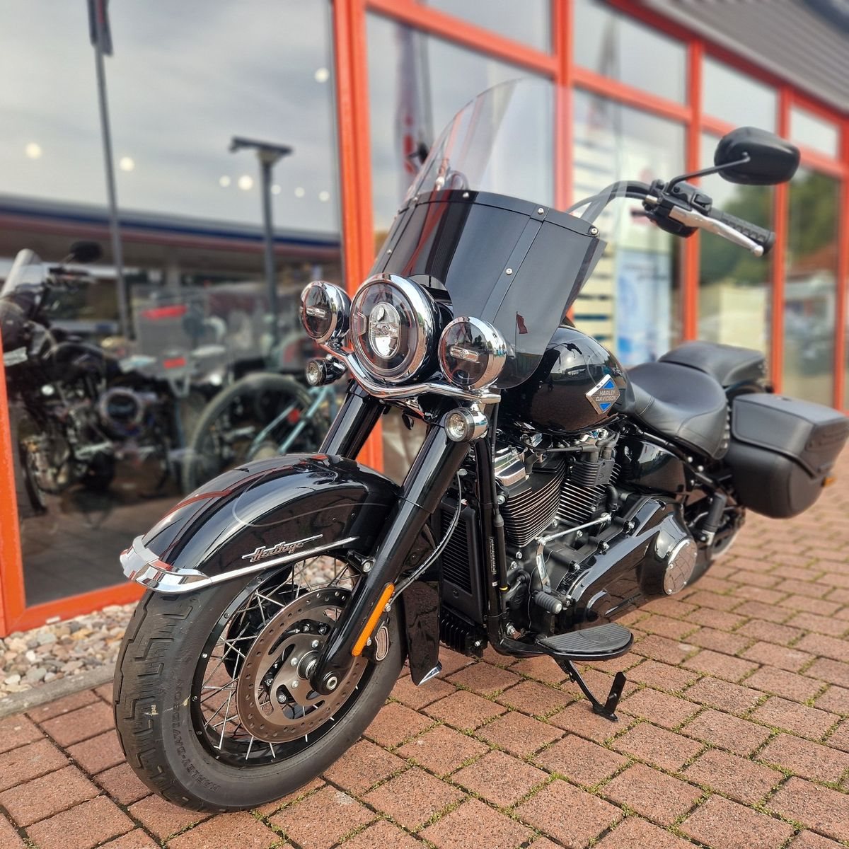 Harley-Davidson Softail Heritage Classic 114 FLHCS