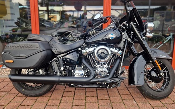 Gebrauchtmotorrad Harley-Davidson Softail Heritage Classic 114 FLHCS - Bild 11