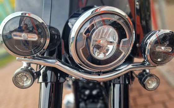 Gebrauchtmotorrad Harley-Davidson Softail Heritage Classic 114 FLHCS - Bild 13