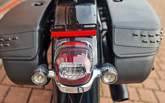 Gebrauchtmotorrad Harley-Davidson Softail Heritage Classic 114 FLHCS - Bild 14