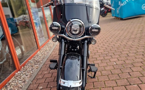 Gebrauchtmotorrad Harley-Davidson Softail Heritage Classic 114 FLHCS - Bild 9