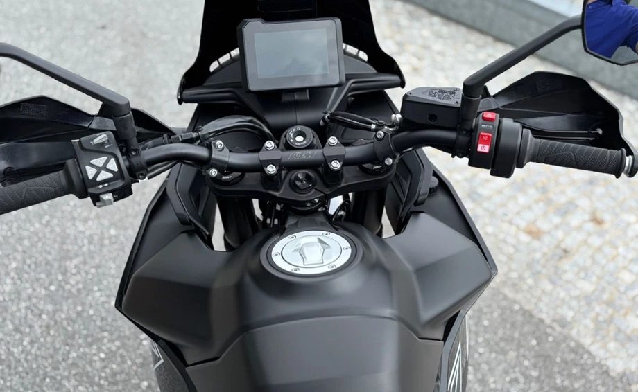 Angebot KTM 890 SMT Bild 14: Angebot KTM 890 SMT