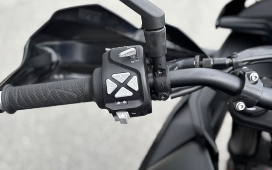 Neufahrzeug KTM 890 SMT - Bild 15