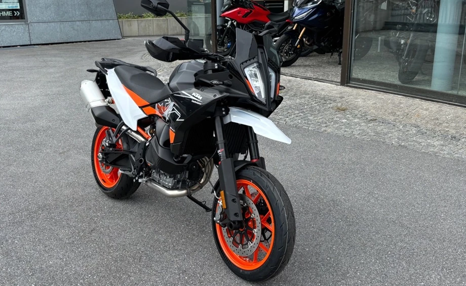 Angebot KTM 890 SMT Bild 3: Angebot KTM 890 SMT
