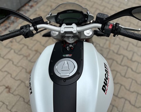 zum Vergrössern bitte anklicken!