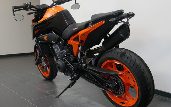 Gebrauchtmotorrad KTM 890 Duke GP - Bild 7