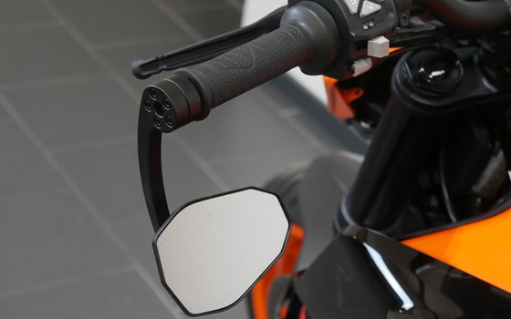 Gebrauchtmotorrad KTM 890 Duke GP - Bild 13
