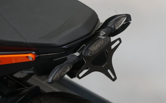 Gebrauchtmotorrad KTM 890 Duke GP - Bild 11