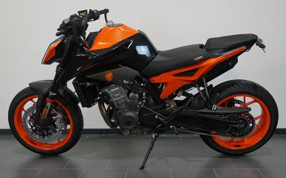 Gebrauchtmotorrad KTM 890 Duke GP - Bild 3