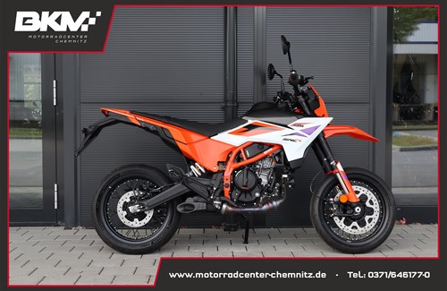 Neumotorrad KTM 390 SMC R