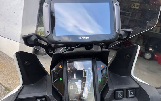 Gebrauchtmotorrad Honda CRF1000L Africa Twin Adventure Sports DCT - Bild 11 Gebrauchtmotorrad Honda CRF1000L Africa Twin Adventure Sports DCT - Bild 11