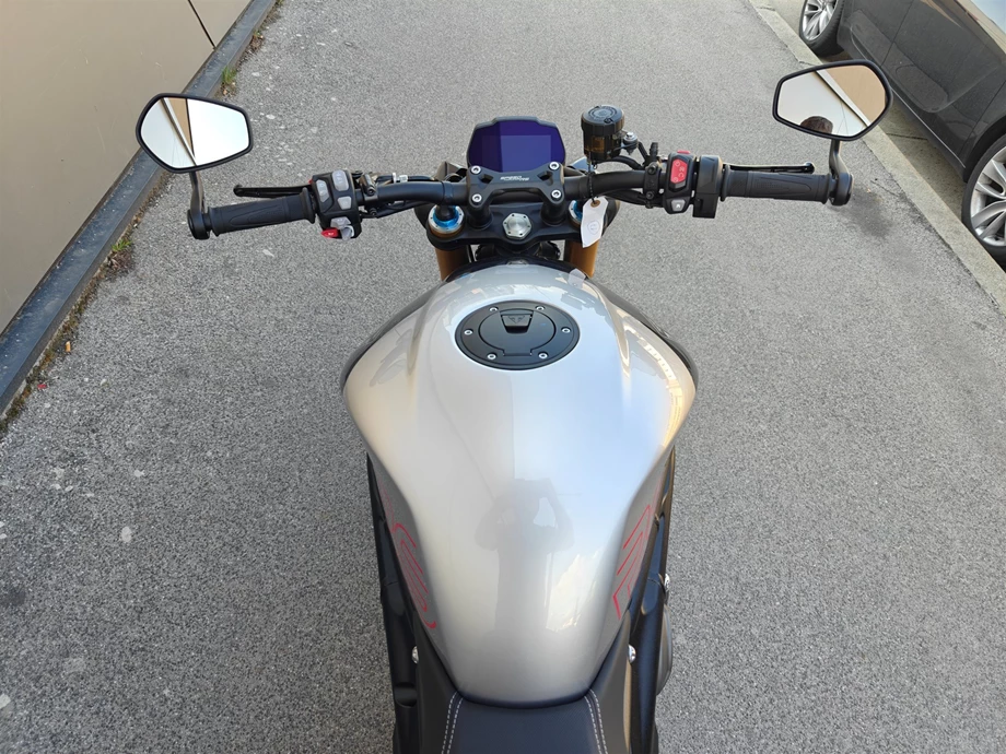Angebot Triumph Speed Triple 1200 RS Bild 6: Angebot Triumph Speed Triple 1200 RS