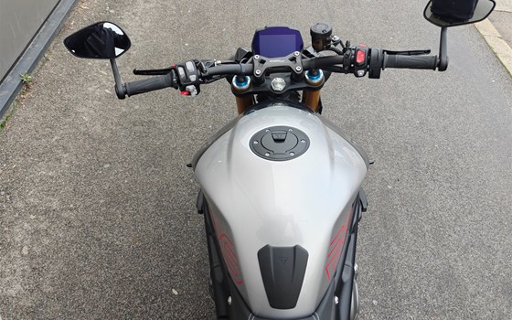 Gebrauchtmotorrad Triumph Speed Triple 1200 RS - Bild 6