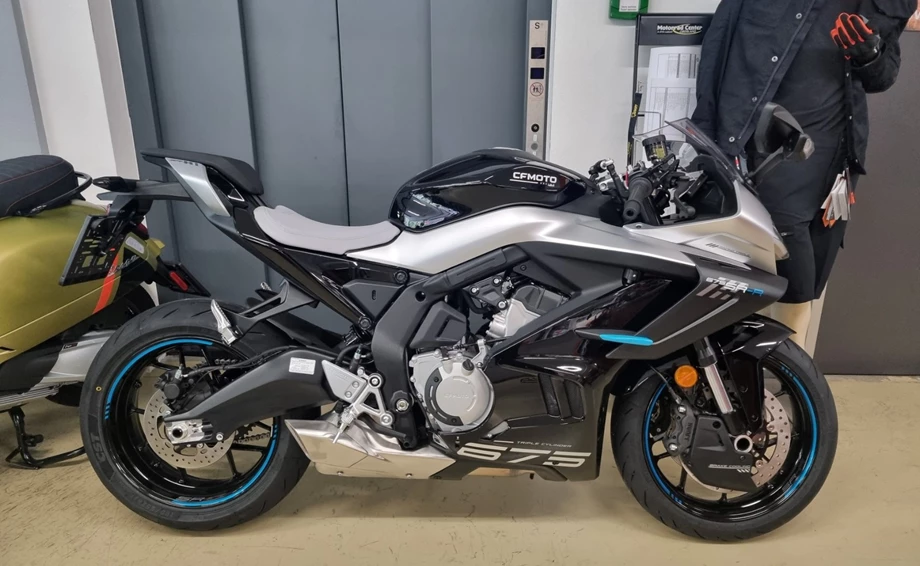 Angebot CFMOTO 675SR-R Bild 4: Angebot CFMOTO 675SR-R