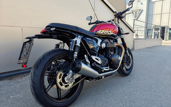 Gebrauchtmotorrad Triumph Speed Twin 1200 - Bild 4 Gebrauchtmotorrad Triumph Speed Twin 1200 - Bild 4