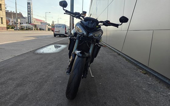 Gebrauchtmotorrad Triumph Street Triple 765 RS - Bild 3