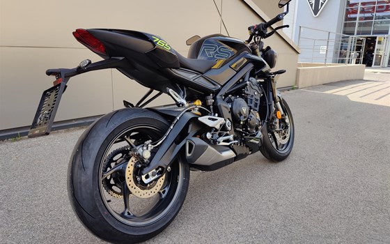 Gebrauchtmotorrad Triumph Street Triple 765 RS - Bild 4 Gebrauchtmotorrad Triumph Street Triple 765 RS - Bild 4