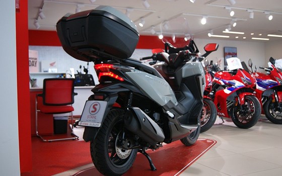 Gebrauchtmotorrad Honda Forza 350 - Bild 3