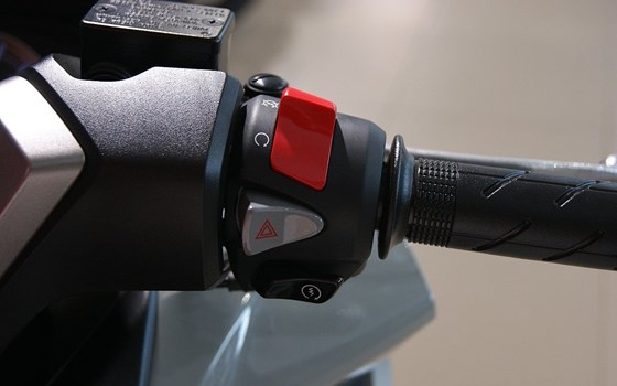 Gebrauchtmotorrad Honda Forza 350 - Bild 8