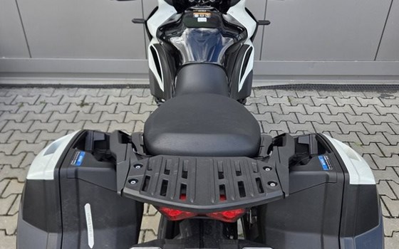 Gebrauchtmotorrad Kawasaki Versys 1100 SE - Bild 9