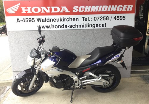 Suzuki GSR 600