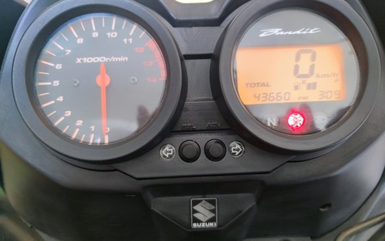 Gebrauchtmotorrad Suzuki Bandit 650S - Bild 1 Gebrauchtmotorrad Suzuki Bandit 650S - Bild 1