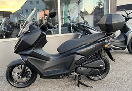 Neumotorrad Kymco Sky Town 125i ABS