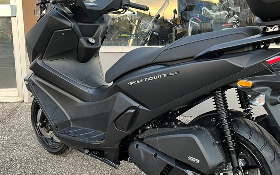 Neufahrzeug Kymco Sky Town 125i ABS - Bild 7