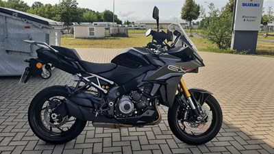 GSX-S1000GX