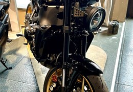 Neumotorrad Yamaha XSR900