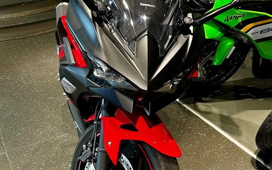 Neufahrzeug Kawasaki Ninja 500 SE - Bild 2