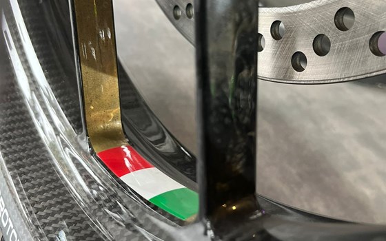 Gebrauchtmotorrad Aprilia RSV4 1100 Factory SE-09 SBK - Bild 11