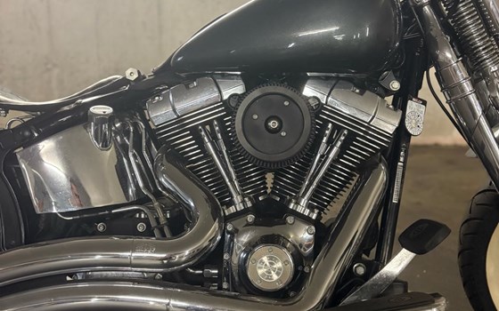 Gebrauchtmotorrad Harley-Davidson Softail Deluxe FLSTN - Bild 6 Gebrauchtmotorrad Harley-Davidson Softail Deluxe FLSTN - Bild 6
