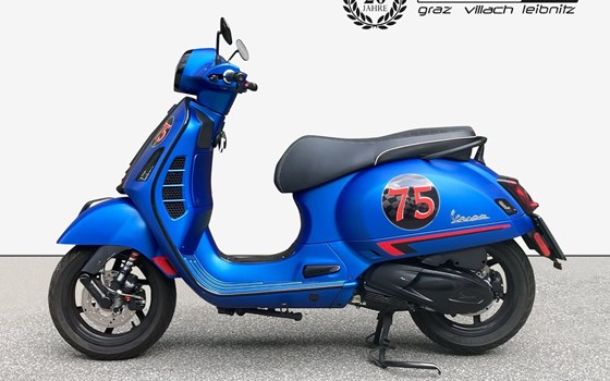 Gebrauchtmotorrad Vespa GTS 300 hpe Super Sport - Bild 1 Gebrauchtmotorrad Vespa GTS 300 hpe Super Sport - Bild 1