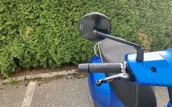 Gebrauchtmotorrad Vespa GTS 300 hpe Super Sport - Bild 11 Gebrauchtmotorrad Vespa GTS 300 hpe Super Sport - Bild 11