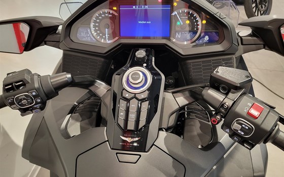 Gebrauchtmotorrad Honda GL 1800 Goldwing DCT - Bild 8