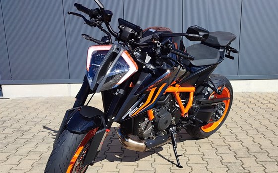 Gebrauchtmotorrad KTM 1290 Super Duke R - Bild 4