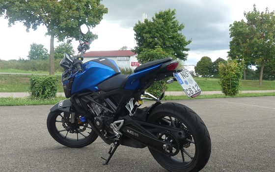 Gebrauchtmotorrad Honda CB125R - Bild 6