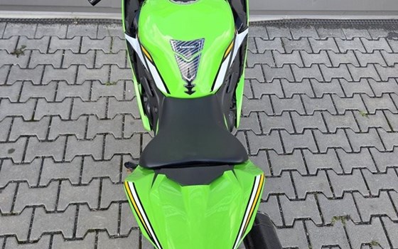 Gebrauchtmotorrad Kawasaki Ninja ZX-4RR - Bild 6