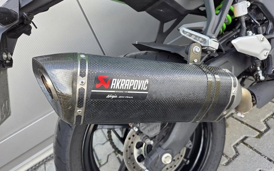 Gebrauchtmotorrad Kawasaki Ninja ZX-4RR - Bild 8
