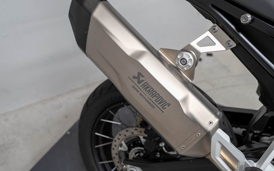 Motorrad Occasion BMW F 900 GS - Bild 4