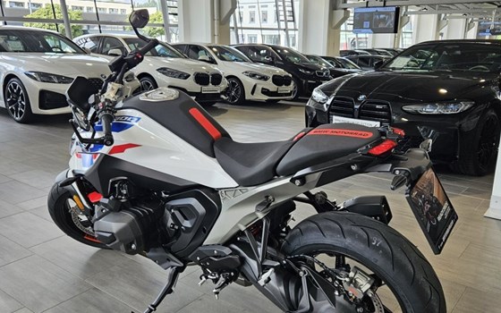 Gebrauchtmotorrad BMW R 1300 R - Bild 3