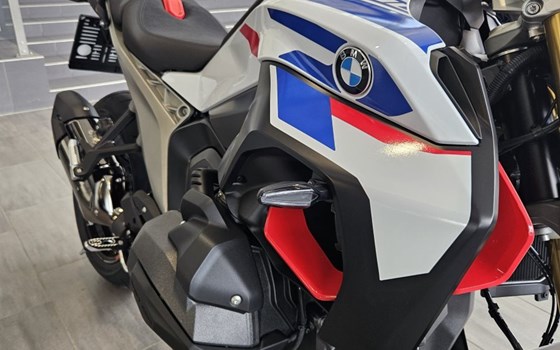 Gebrauchtmotorrad BMW R 1300 R - Bild 6