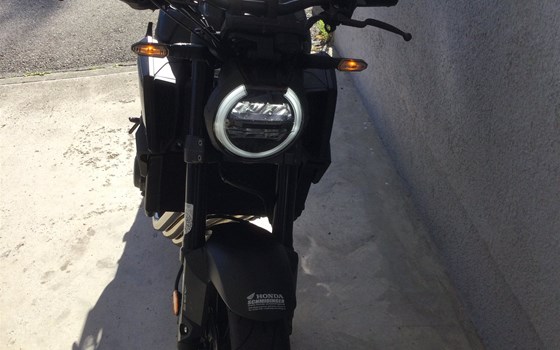 Gebrauchtmotorrad Honda CB650R - Bild 4 Gebrauchtmotorrad Honda CB650R - Bild 4