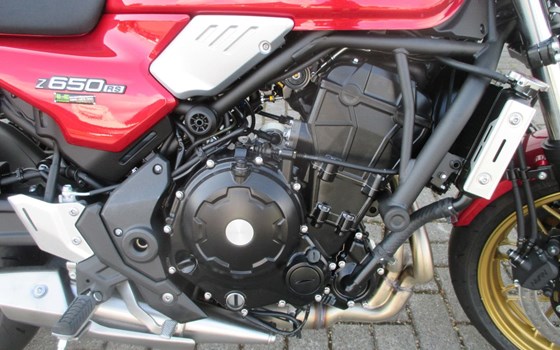Neufahrzeug Kawasaki Z650 RS - Bild 4