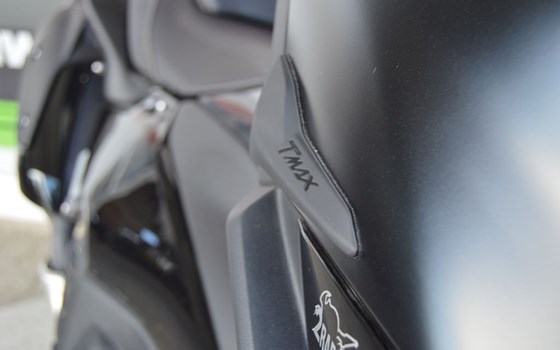 Gebrauchtmotorrad Yamaha TMAX Tech MAX - Bild 9