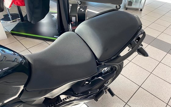 Gebrauchtmotorrad Kawasaki ER-6n - Bild 7