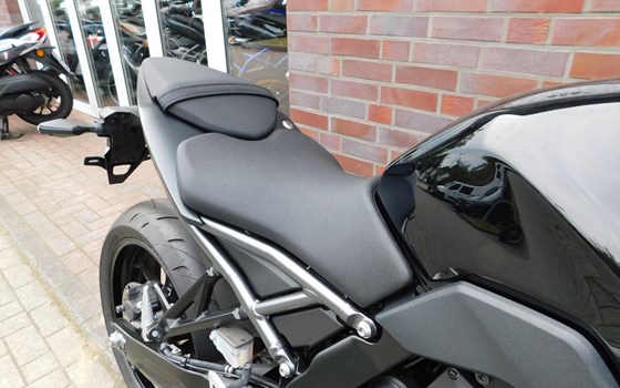 Gebrauchtmotorrad Suzuki GSX-8S - Bild 12