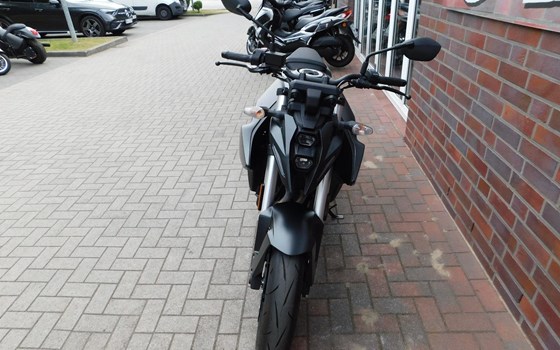 Gebrauchtmotorrad Suzuki GSX-8S - Bild 3