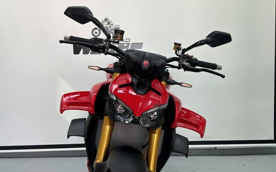 Gebrauchtmotorrad Ducati Streetfighter V4 S - Bild 7
